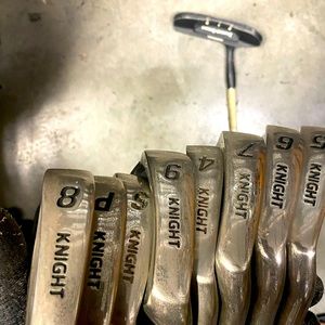 Knight golf set 9 pc right Handed 
Plus golf cart bag